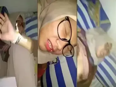 Hijabers SMA Berkacamata Memek Tembem Digenjot Ganas Lumer WOT